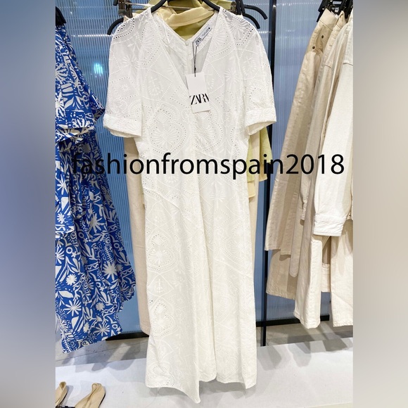 Embroidered midi dress - Picture 7 of 7